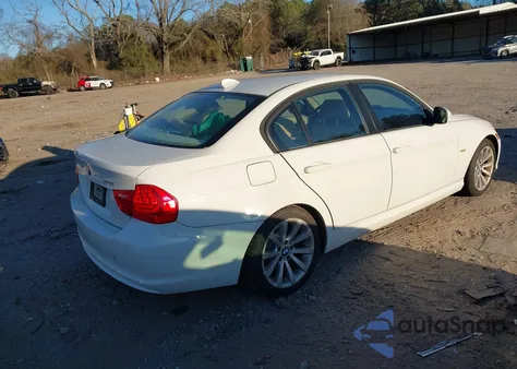 2011 BMW 328I z USA, uszkodzony, nr VIN WBAPH7C51BE683305